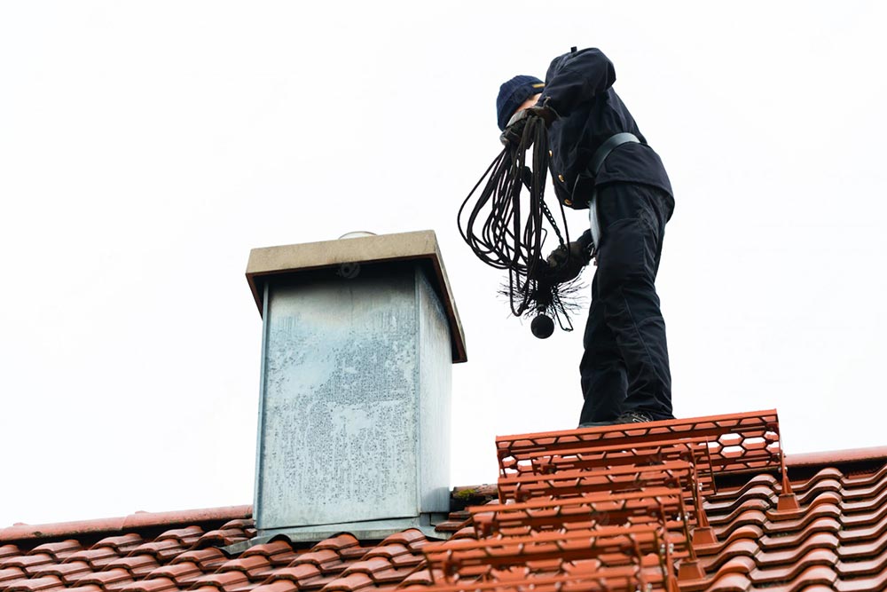 Chimneys and Gutters Cleaning Service